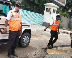 Today ORRCA Traffic Marshalls filled potholes near ORR Kadubeesanahalli flyover for smoother and safer traffic movement
