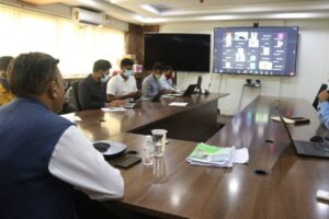 BBMP Commissioner held a virtual meeting with commercial establishments, industries & hotel associations & directed that all their employees be vaccinated